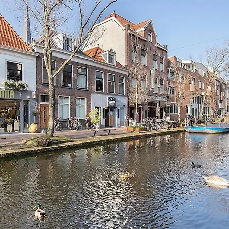 Aan De Gracht Апартаменты *