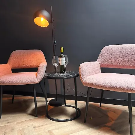 Aan De Gracht Apartment *